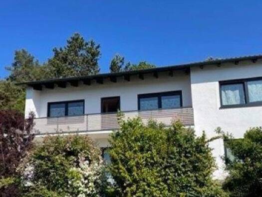 Haus zum Kauf 8 Zimmer 235 m² 1.024 m² Grundstück frei ab sofort Undorf Nittendorf 93152