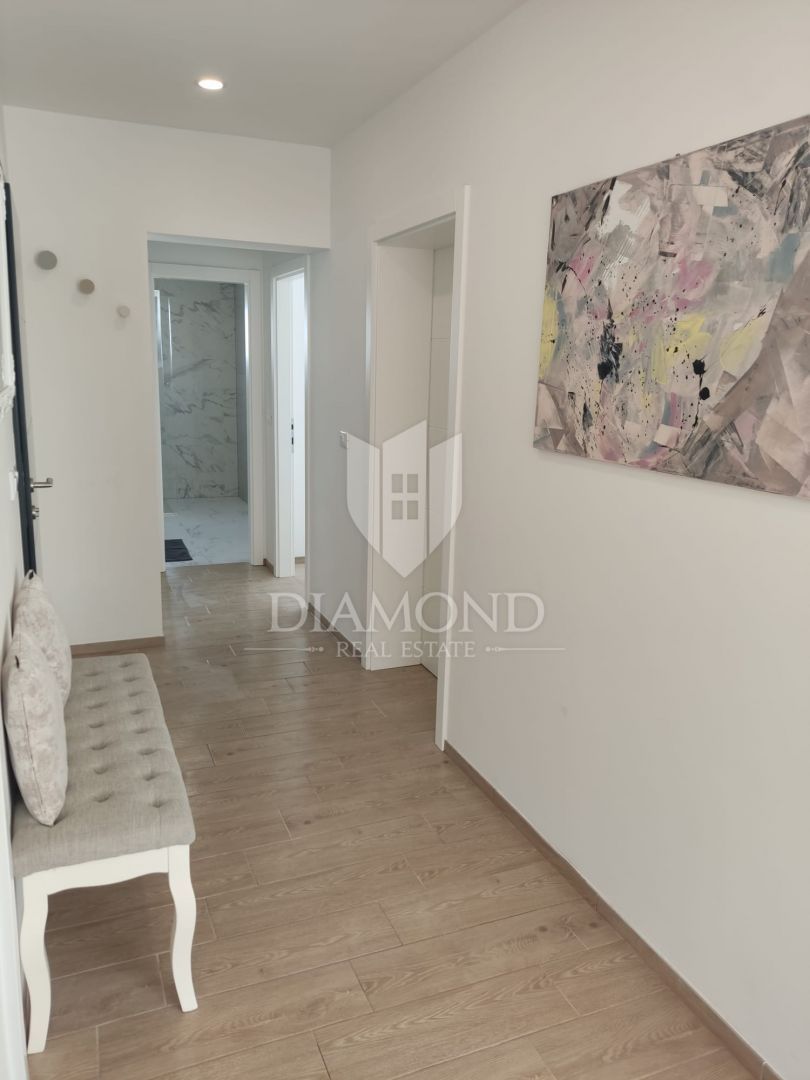 Wohnung zum Kauf 600.000 € 4 Zimmer 162 m²<br/>Wohnfläche 2.<br/>Geschoss Rovinj center 52210