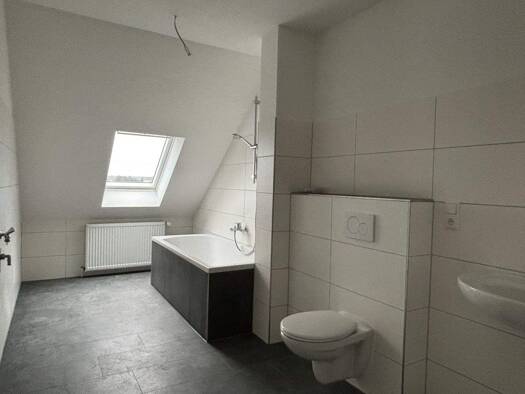 Wohnung zur Miete 784 € 3 Zimmer 92,2 m² 2. Geschoss frei ab sofort Plater Str. 2a Banzkow 19079