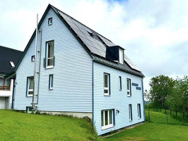 Mehrfamilienhaus zum Kauf 300.000 € 9 Zimmer 245,1 m² 687 m² Grundstück Forsthausstraße 13 Masserberg 98666