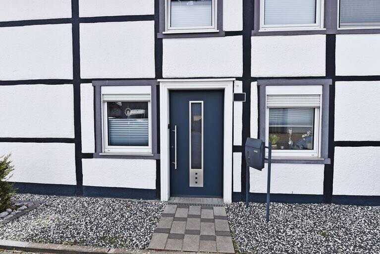 Mehrfamilienhaus zum Kauf 295.000 € 9 Zimmer 260 m²<br/>Wohnfläche 1.235 m²<br/>Grundstück ab sofort<br/>Verfügbarkeit Scheidingen Welver 59514