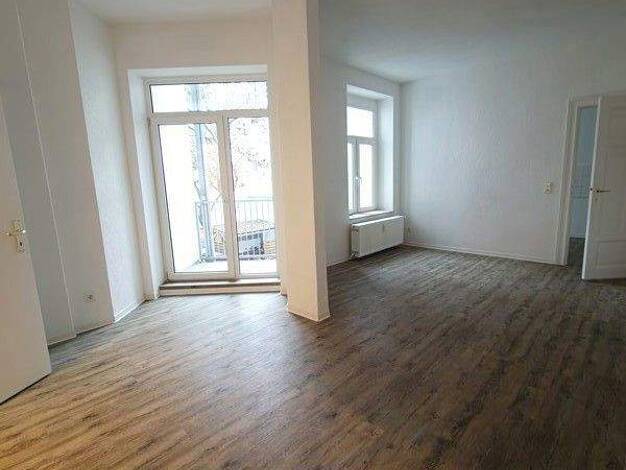 Wohnung zur Miete 502 € 3 Zimmer 77,2 m² 1. Geschoss frei ab 05.03.2026 Große Diesdorfer Straße 36b Stadtfeld Ost Magdeburg 39108