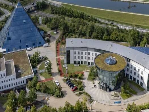 Medizinisches Gebäude zur Miete provisionsfrei 12 € 1.637 m² Bürofläche teilbar von 156 m² bis 1.637 m² Südstadt Fürth 90763