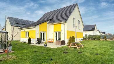 Einfamilienhaus zum Kauf 675.000 € 5,5 Zimmer 160 m² 676 m² Grundstück frei ab 01.07.2025 Weinböhla 01689