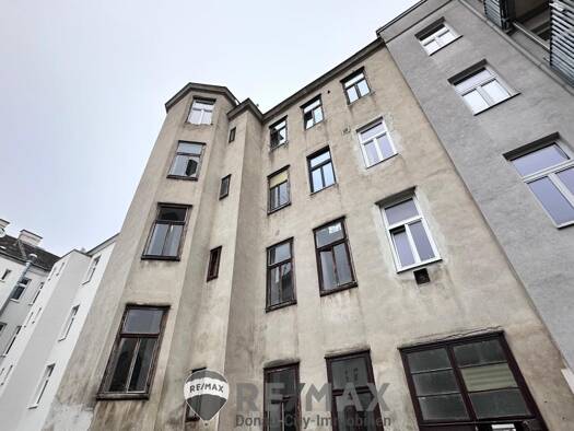 Mehrfamilienhaus zum Kauf als Kapitalanlage geeignet 2.350.000 € 839 m² 348 m² Grundstück Wien 1100