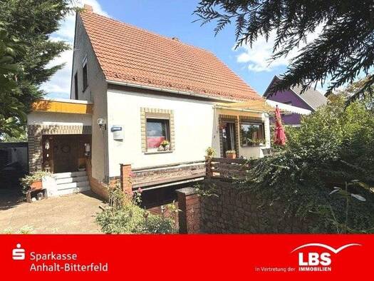 Einfamilienhaus zum Kauf 89.500 € 5 Zimmer 120 m² 899 m² Grundstück Wulfen Osternienburger Land 06386