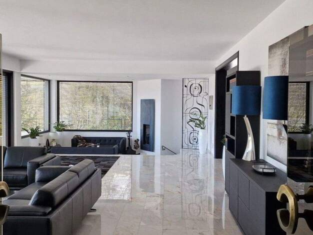 Villa zum Kauf provisionsfrei 1.557.000 € 14 Zimmer 386 m² 1.158 m² Grundstück Irsch Trier 54296