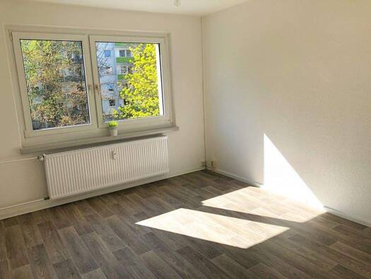 Wohnung zur Miete 197 € 2 Zimmer 39,3 m² 3. Geschoss frei ab 01.06.2026 Paul-Bertz-Str. 119 Helbersdorf Chemnitz 09120