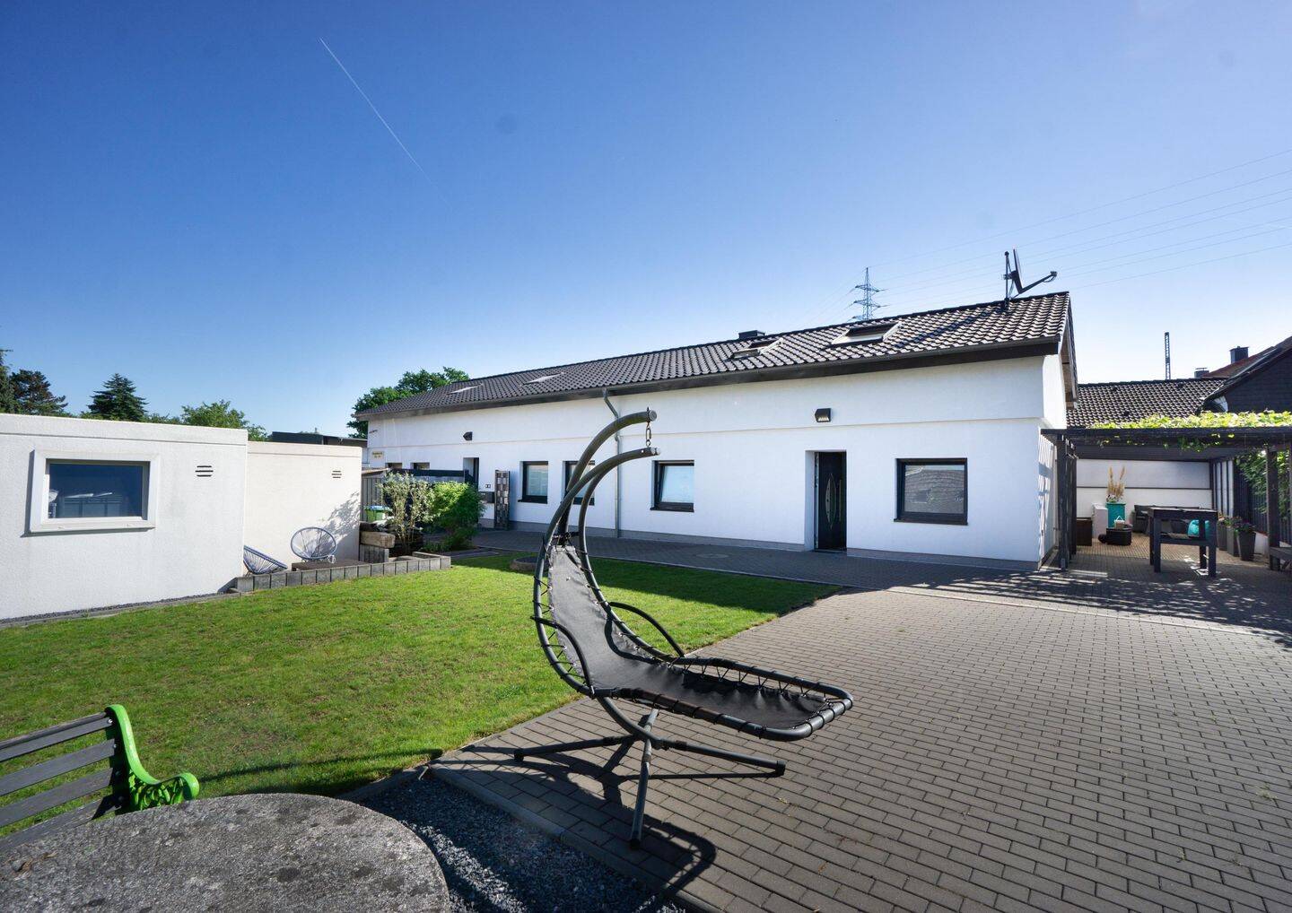 Vielseitiger Wohn- und Gewerbebungalow mit großem Garten und bester Ausstattung in ruhiger Lage von Oberhausen-Sterkrade