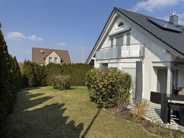 Einfamilienhaus zur Miete 1.750 € 4 Zimmer 135 m² 590 m² Grundstück Münchaurach Aurachtal 91086