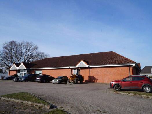 Bauernhof zum Kauf 299.000 € 4.495 m² Grundstück Warin 19417