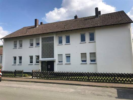 Wohnung zur Miete 400 € 4 Zimmer 85 m² 1. Geschoss Danziger Str. 28 Beverungen 37688