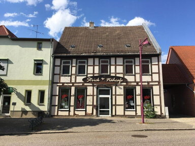 Mehrfamilienhaus zum Kauf provisionsfrei 149.000 € 12 Zimmer 316 m² 272 m² Grundstück Brandenburger Str. 19 Genthin Genthin 39307