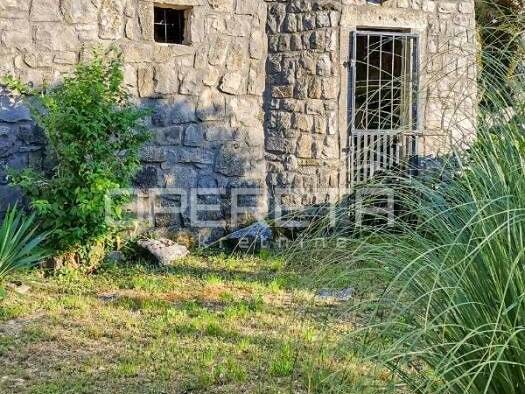 Einfamilienhaus zum Kauf - Erstbezug 170.000 € 4 Zimmer 223 m² 155 m² Grundstück Buzet 52420