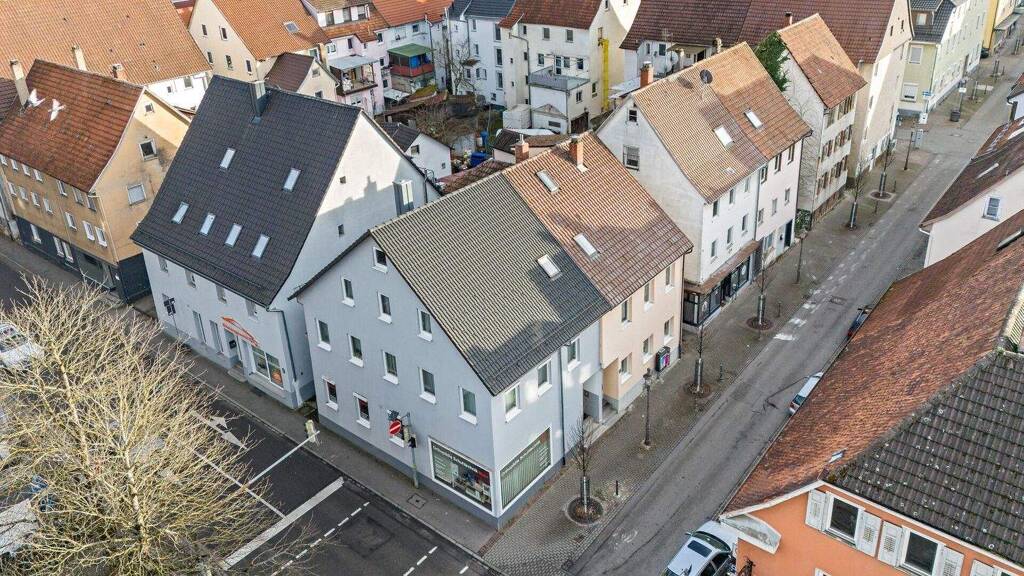 Einfamilienhaus zum Kauf provisionsfrei 299.000 € 10 Zimmer 174,5 m² 87 m² Grundstück Tuttlingen 78532