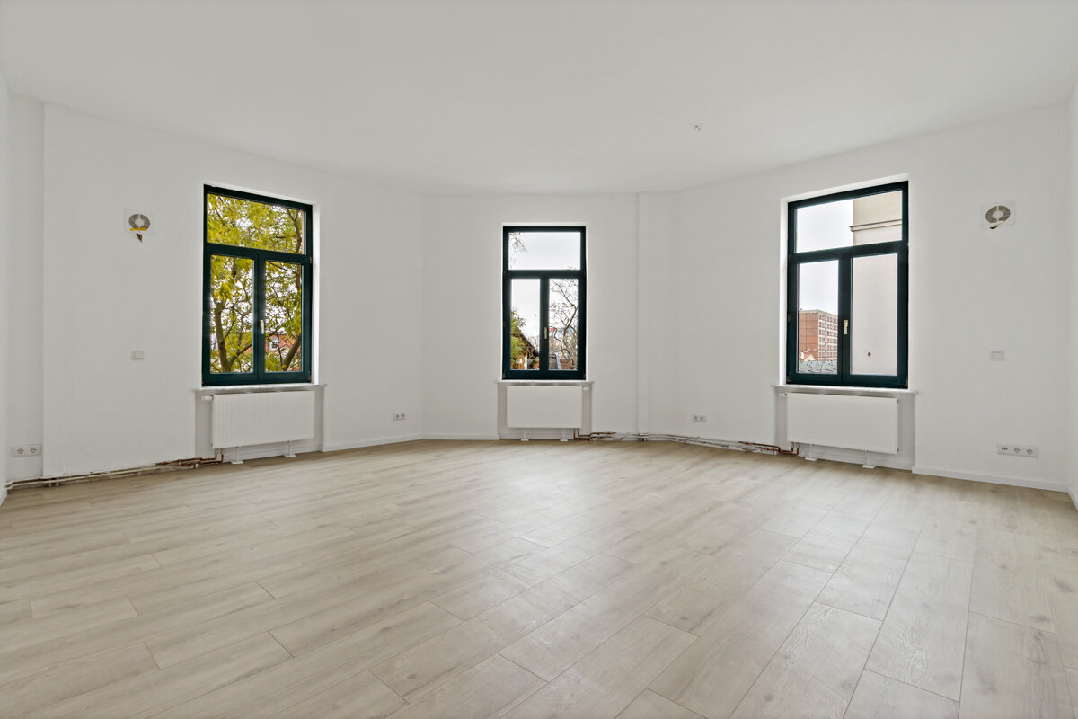 Wohnung zur Miete 1.000 € 4 Zimmer 113 m²<br/>Wohnfläche 2.<br/>Geschoss ab sofort<br/>Verfügbarkeit Südstraße 5 Südliche Innenstadt Halle 06110