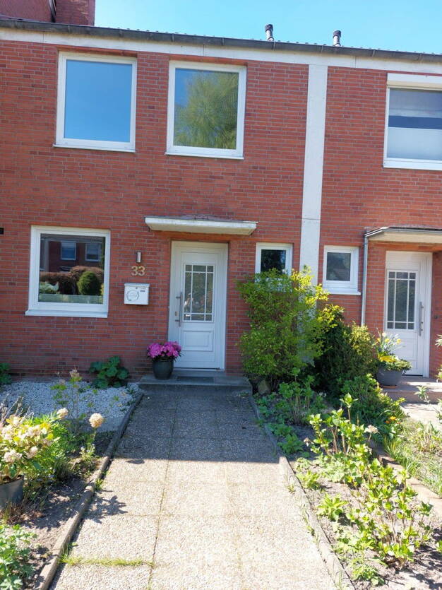 Reihenmittelhaus zum Kauf provisionsfrei 290.000 € 4 Zimmer 107 m² 364 m² Grundstück Westliche Höhe - Friedhof Flensburg 24939