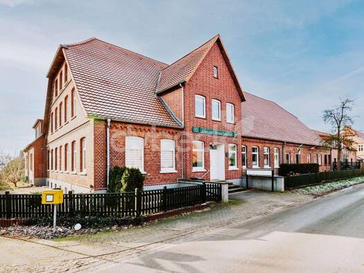 Wohnanlage zum Kauf als Kapitalanlage geeignet 1.330.000 € 1.202 m² 2.865 m² Grundstück Echem 21379