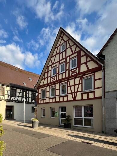 Wohnung zur Miete 790 € 3,5 Zimmer 92,5 m² Dachgeschoss frei ab sofort Hauptstr. 25 Neuenstadt Neuenstadt am Kocher 74196