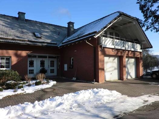 Wohnung zur Miete 700 € 4 Zimmer 115 m² frei ab sofort Espeweg 52 Bad Berleburg 57319