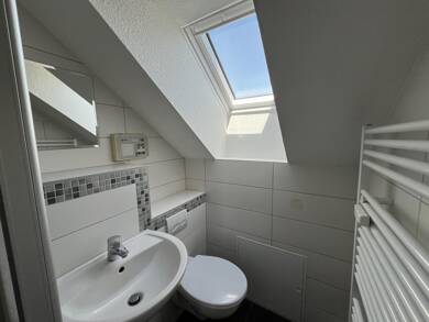 Wohnung zur Miete 185 € 1 Zimmer 26 m² Dachgeschoss Rosenstraße 6 Wohnkomplex 5 Eisenhüttenstadt 15890