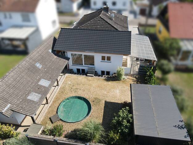 Mehrfamilienhaus zum Kauf provisionsfrei 549.000 € 12 Zimmer 236 m² 571 m² Grundstück Am Sträßel 17 Lustadt 67363