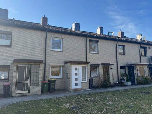 Mehrfamilienhaus zur Miete 900 € 3 Zimmer 65 m² frei ab 16.03.2026 Eidelstedt Hamburg 22523