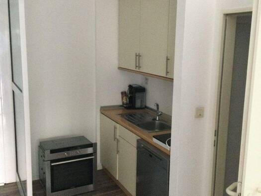 Wohnung zur Miete 800 € 3 Zimmer 80 m² 2. Geschoss frei ab sofort Mitte Hannover 30175