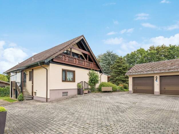 Einfamilienhaus zum Kauf 319.000 € 9 Zimmer 190 m² 1.400 m² Grundstück Köditz Köditz 95189