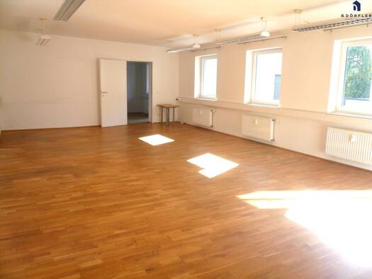 Büro zur Miete 756 € 2 Zimmer 90 m² Bürofläche Feldkirchen in Kärnten 9560