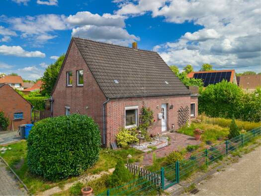 Einfamilienhaus zum Kauf 169.000 € 4 Zimmer 123 m² 1.134 m² Grundstück Grafschaft Schortens 26419