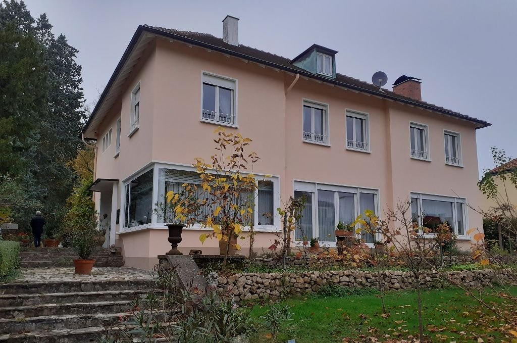 Villa zum Kauf 985.000 € 7,5 Zimmer 330 m²<br/>Wohnfläche 1.100 m²<br/>Grundstück St. Ingbert Sankt Ingbert 66386