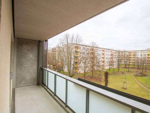 Studio zur Miete 323 € 1 Zimmer 36,7 m² 3. Geschoss Uranusstr. 38 Trotha Halle (Saale) 06118