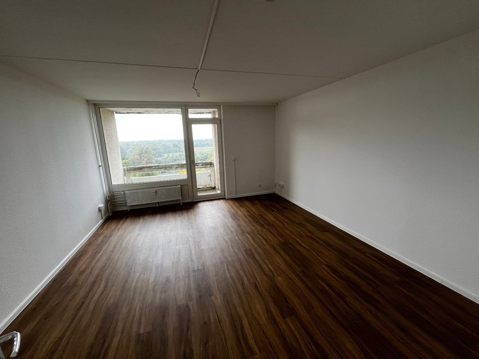 Wohnung zur Miete 360 € 1 Zimmer 39 m²<br/>Wohnfläche 5.<br/>Geschoss 01.11.2024<br/>Verfügbarkeit Bornholmer Weg 3 Mettenhof Bezirk 2 Kiel 24109