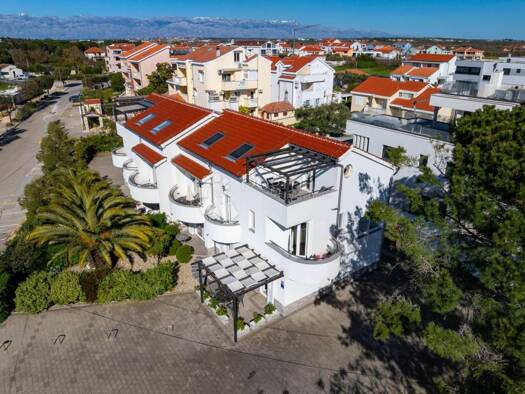 Einfamilienhaus zum Kauf 1.300.000 € 8 Zimmer 216 m² Zaton, Nin Nin 23232