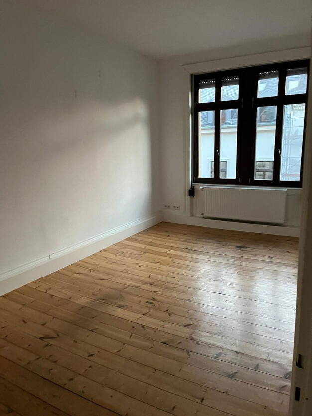 Wohnung zur Miete 1.250 € 4 Zimmer 89 m² 3. Geschoss Luxemburgplatz Wiesbaden 65189
