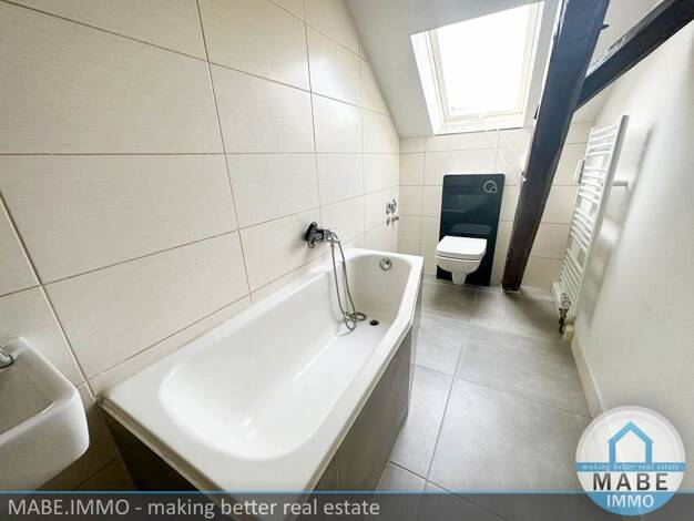 Wohnung zur Miete 319 € 3 Zimmer 63,7 m² Dachgeschoss, 2. Geschoss Chemnitzer Straße 60 Grünhainichen Grünhainichen 09579