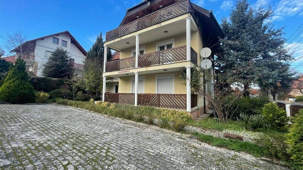 Wohnung zum Kauf provisionsfrei 182.000 € 3 Zimmer 100 m² frei ab sofort ruhige Straße Heviz 8380
