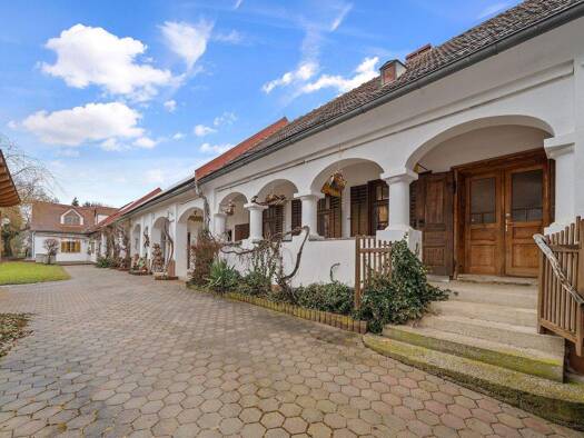 Einfamilienhaus zum Kauf 680.000 € 12 Zimmer 330 m² 2.760 m² Grundstück Oberwart 7400
