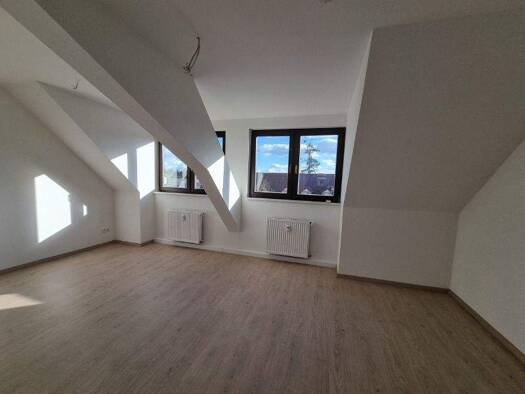 Wohnung zur Miete 440 € 3 Zimmer 80 m² 3. Geschoss Gößnitz 04639