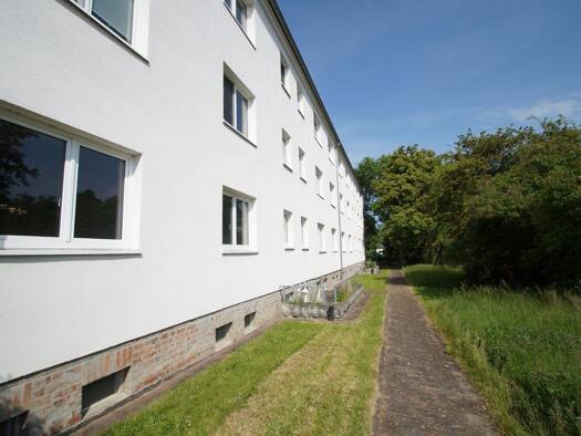 Wohnung zur Miete 324 € 2 Zimmer 48,3 m² 2. Geschoss Straße des Aufbaus 4 Thräna Borna 04552