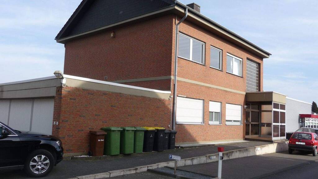 Büro zur Miete 995 € 2 Zimmer 104 m² Bürofläche Bornheim 53332