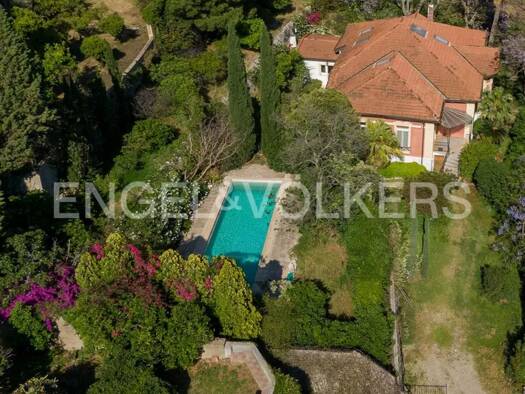 Haus zum Kauf 1.400.000 € 21 Zimmer 789 m² 3.000 m² Grundstück Viale Regina Margherita 23 Messina 98121