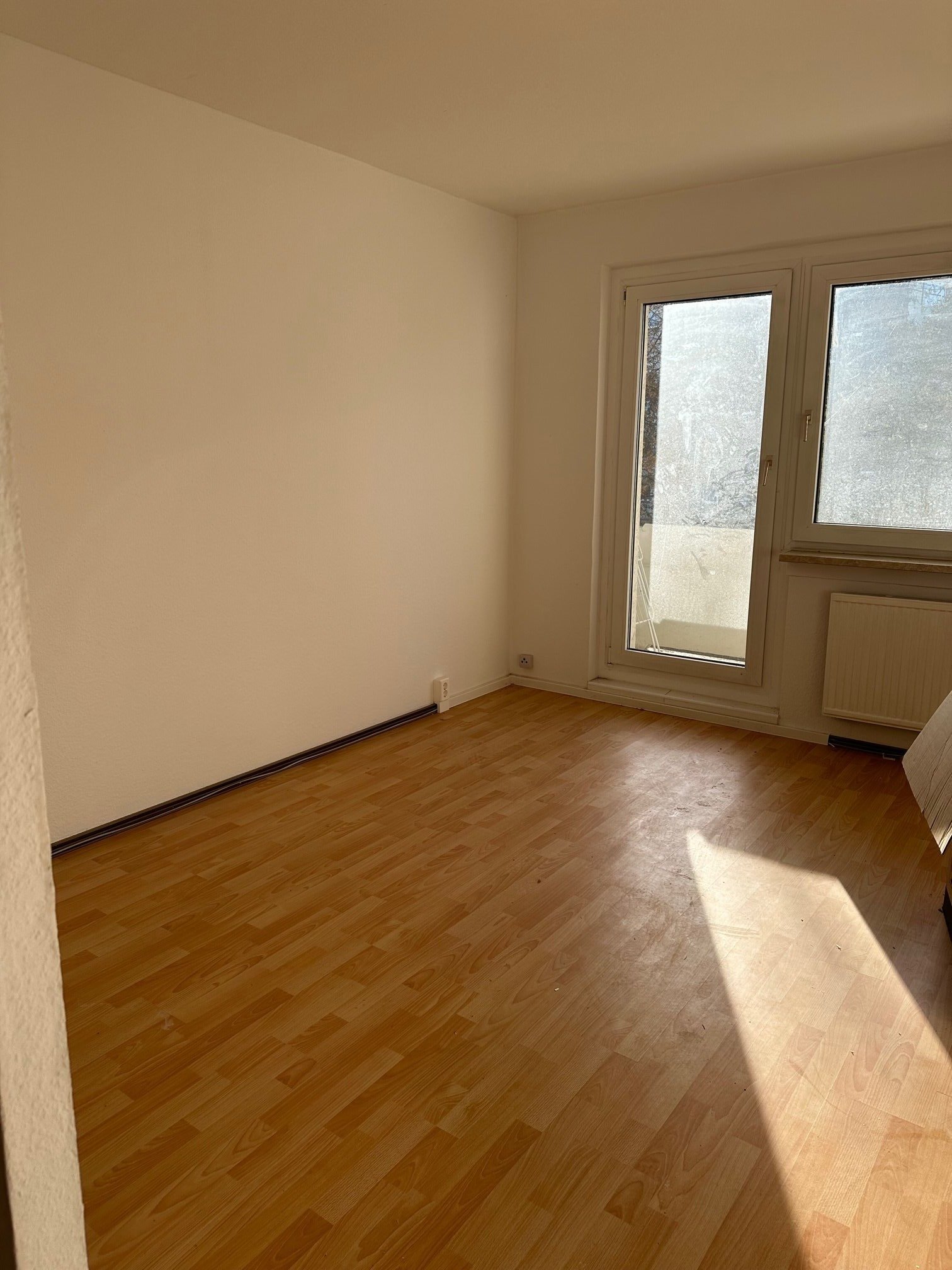 Wohnung zur Miete 280,30 € 3 Zimmer 56,1 m²<br/>Wohnfläche 3.<br/>Geschoss ab sofort<br/>Verfügbarkeit Schulstr. 10 Thurm Mülsen 08132