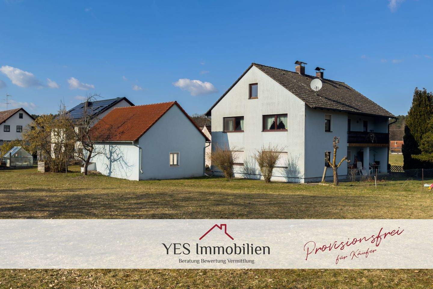 Immobilie in Pleinfeld - Großzügiges Zweifamilienhaus mit 2.700 m² Grundstück und Entwicklungsmöglichkeiten bei Pleinfeld - Bild 0