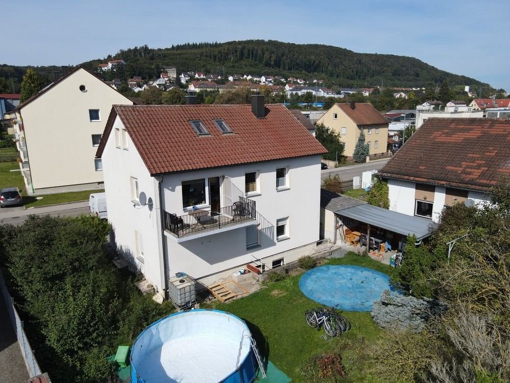 Einfamilienhaus zum Kauf 345.000 € 5 Zimmer 153 m²<br/>Wohnfläche 551 m²<br/>Grundstück Treuchtlingen Treuchtlingen 91757