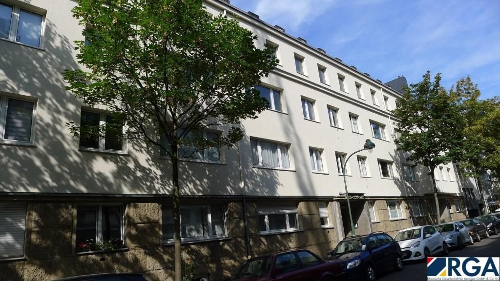 Wohnung zur Miete 700 € 3 Zimmer 90 m²<br/>Wohnfläche ab sofort<br/>Verfügbarkeit Taubenstraße Pempelfort Düsseldorf 40479