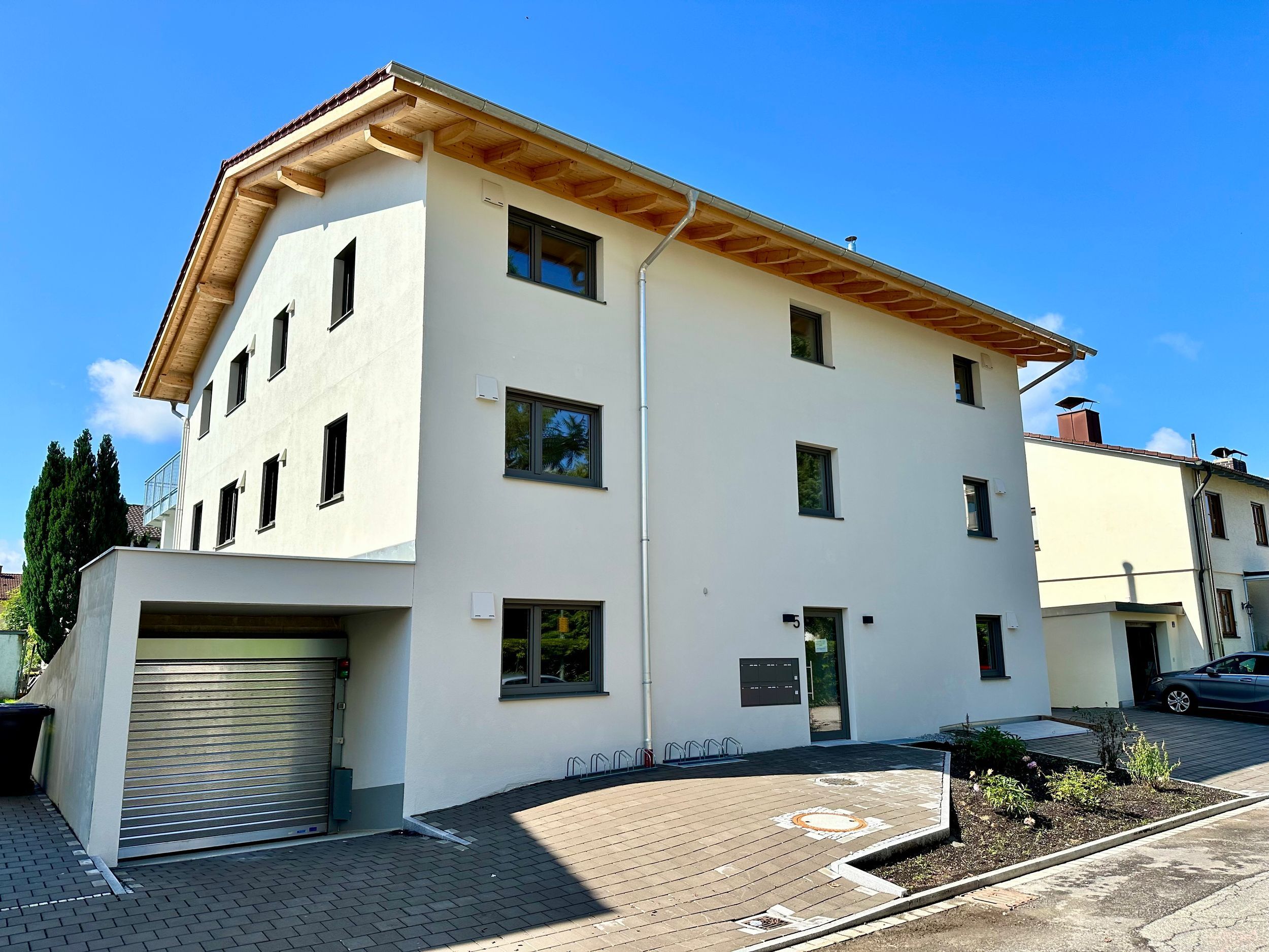 Wohnung zum Kauf provisionsfrei 615.000 € 1 Zimmer 85 m²<br/>Wohnfläche 1.<br/>Geschoss ab sofort<br/>Verfügbarkeit Rosenheim 83026