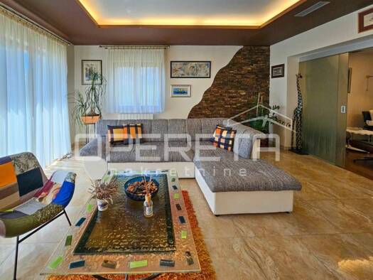Haus zum Kauf 950.000 € 3 Zimmer 210 m² Klis