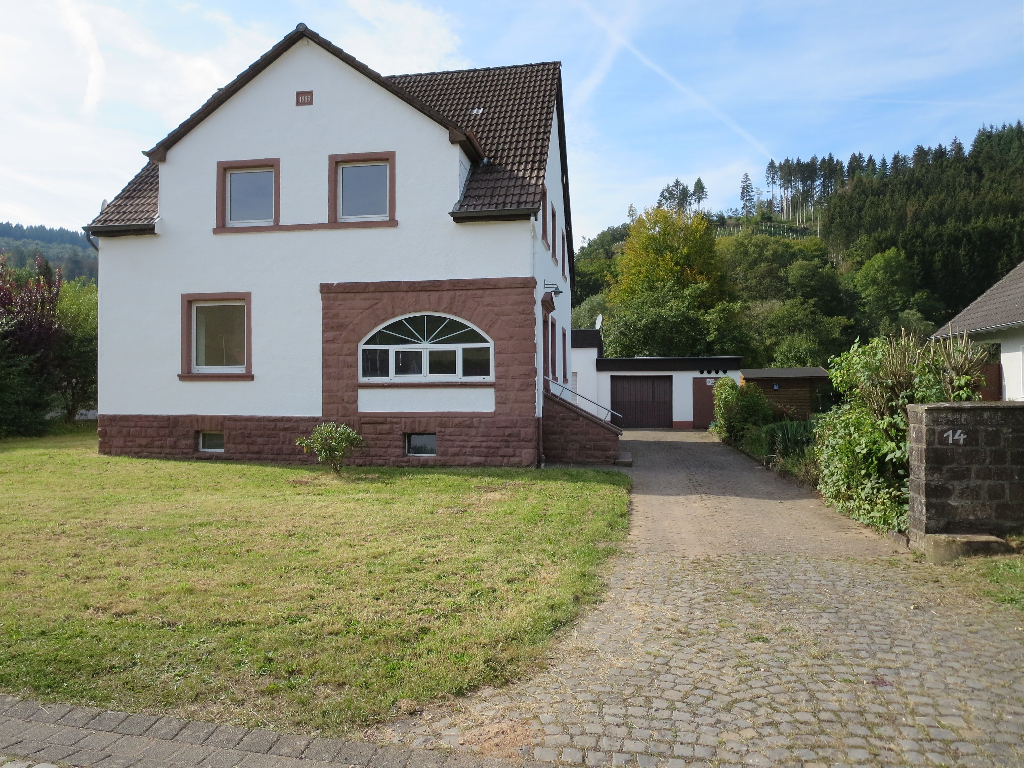 Mehrfamilienhaus zum Kauf provisionsfrei als Kapitalanlage geeignet 380.000 € 9 Zimmer 205 m²<br/>Wohnfläche 1.550 m²<br/>Grundstück Ladestraße Densborn Densborn 54570